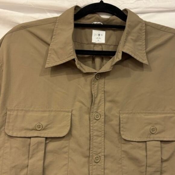 J Crew Mens Sun Shirt XL Khaki Long Sleeve 2024 Button Up Chest Pocket UPF 50 - Picture 2 of 8